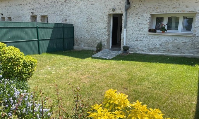 Hargeville House | Logement A