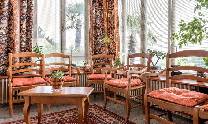 Argeles Gazost Hotel | Logis Hôtel Beau Site