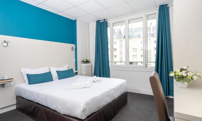 Saint-Jean Hotel | Logis Hotel Du Chateau