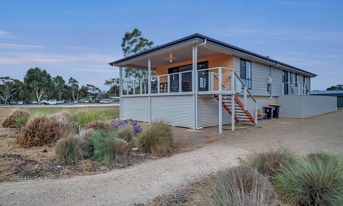 Murray Bridge House | Long Island Retreat: Rosella. Relax and Unwind or Enjoy Endless River Activities