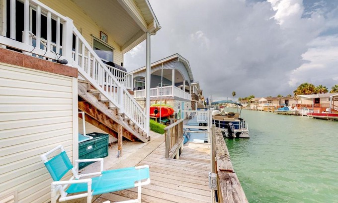 Port Isabel House | Long Island Village Unit 831