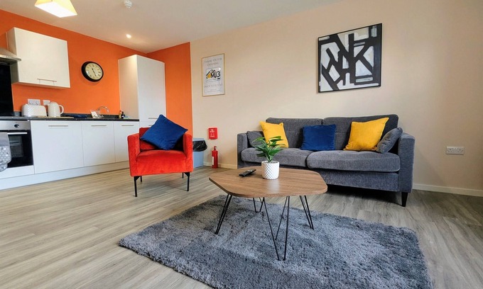 Salford Apartment | LongStayDiscount|FreePrivateParking|SmartTV&WiFi