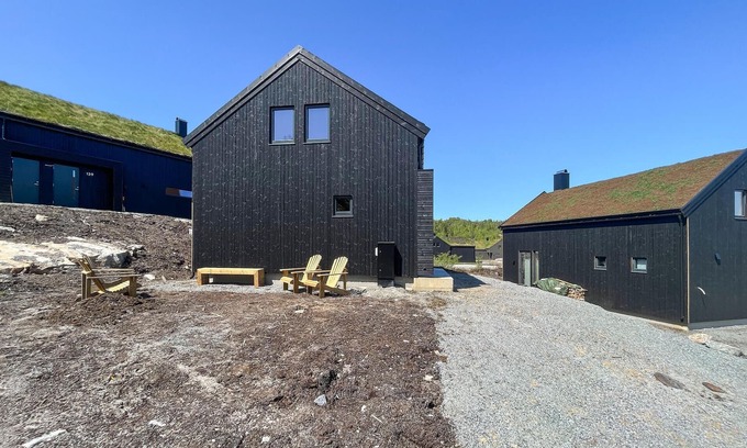 Fidjeland House | Look forward to great hiking trails in untouched nature and fishing trips