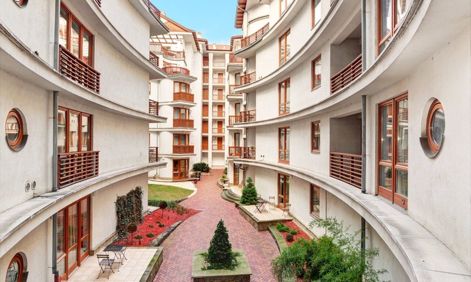 Terezvaros Apartment | Lord Residence