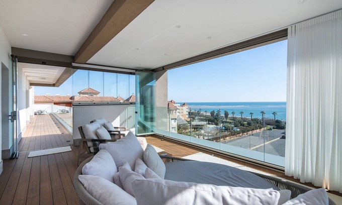 Ayamonte Apartment | Los Flamencos by Ĥ - Playa de los Haraganes HLHF6502P57