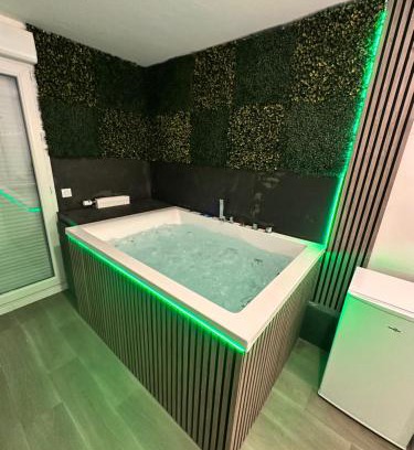 Trappes Apartment | Love Room Trappes
