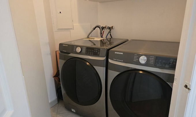 Laval Apartment | Lovely 2 Bedroom Riverside