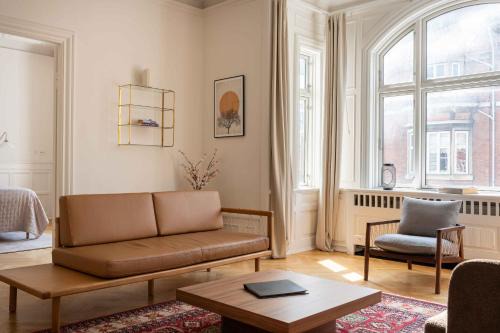 København V Apartment | Lovely 3BR Manor Apartment 5 min from Tivoli Gardens