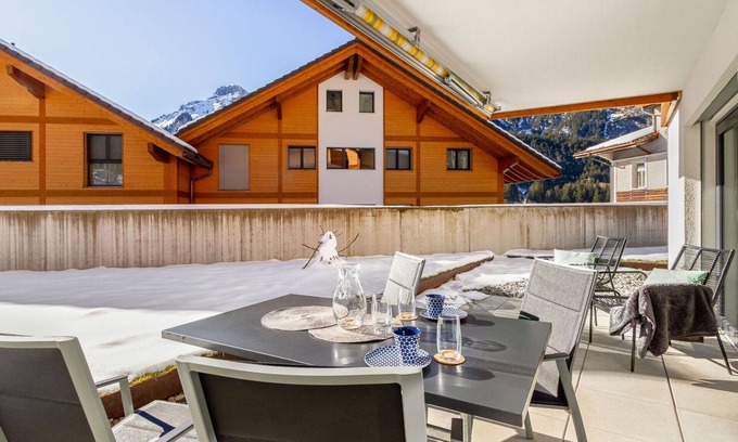 Blausee Apartment | Lovely apartment for 4 guests with WIFI, TV, terrace and panoramic view