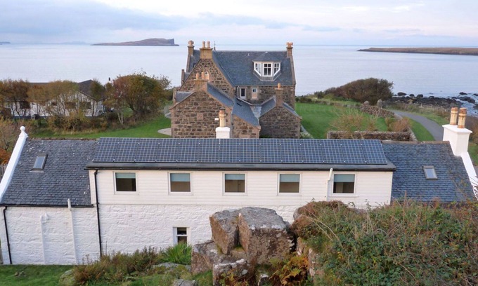 Staffin Apartment | Lovely apartment for 2 guests with WIFI and TV