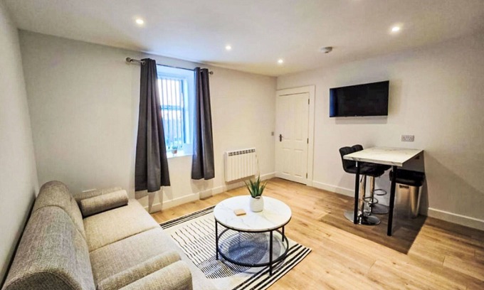 Nairn Apartment | Lovely apartment for 4 guests with TV
