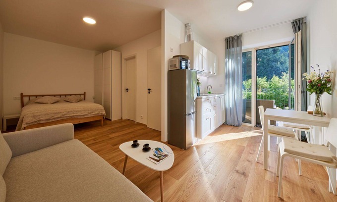Pec pod Snezkou Apartment | Lovely apartment for 4 guests with WIFI, TV and terrace