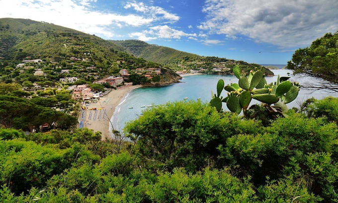 Morcone Apartment | Lovely apartment for 2 guests with WIFI, terrace, pets allowed and parking