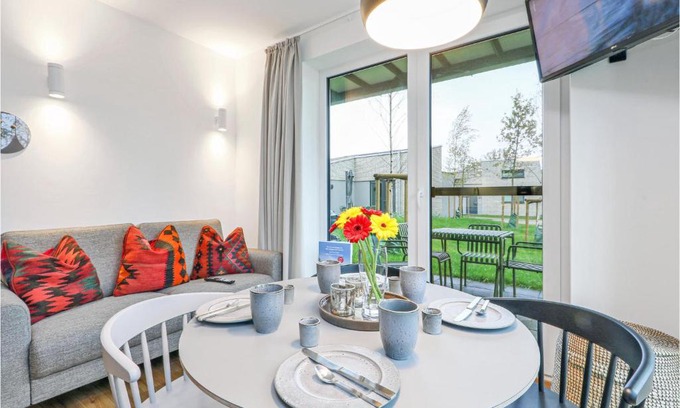 Lembruch Apartment | Lovely Apartment In Lembruchdümmer See