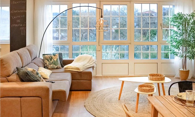 Vimianzo Apartment | Lovely Apartment In Vimianzo With Wifi