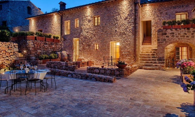 Monteriggioni Apartment | Lovely apartment with hot tub, A/C, private pool, WIFI, TV, patio, panoramic view and parking
