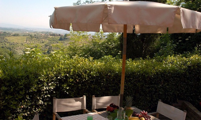 Montaione Apartment | Lovely apartment with pool, WIFI, A/C, TV, pets allowed and parking, close to San Gimignano