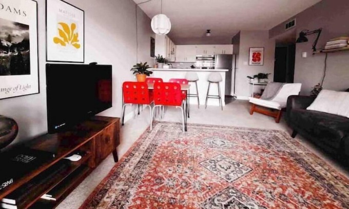 Gunbarrel Condo | Lovely Front Range condo with pool and hot tub