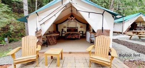 Lilliwaup Other | Lovely Glamping Tents for Romantic Weekends in Nature in Washington