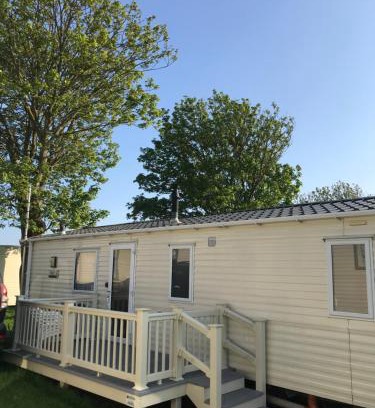 Wyke Regis Resort | Lovely Holiday Caravan, great location - Pebble Bank, near Chesil Beach