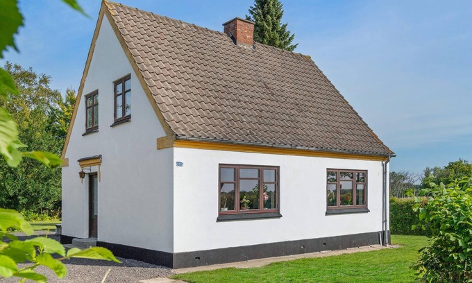 Dronninglund House | Lovely home in Dronninglund with WiFi