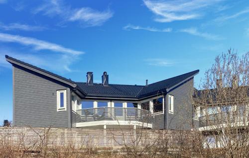 Blindheim House | Lovely Home In Flaktveit With Wifi