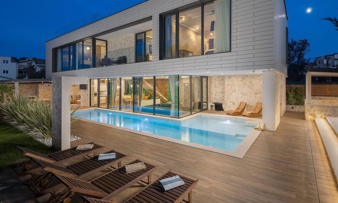 Funtana House | Lovely home in Funtana with sauna