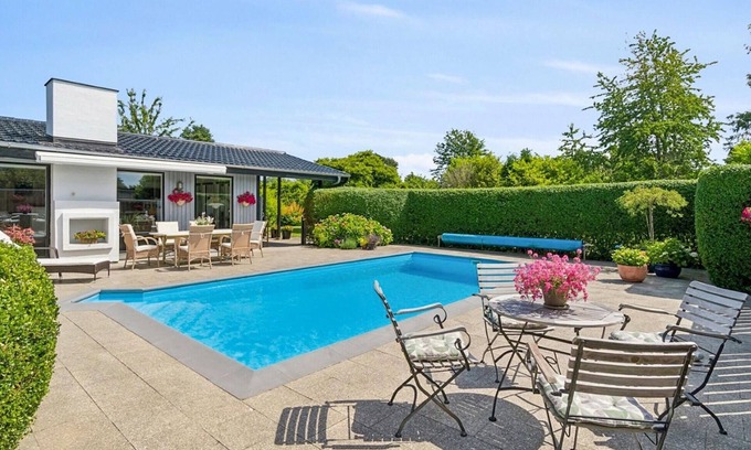 Udsholt House | Lovely home in Gilleleje with sauna