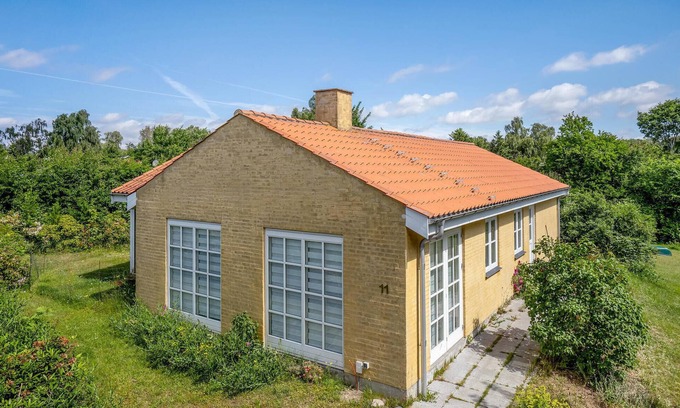 Olsted House | Lovely home in ølsted with kitchen