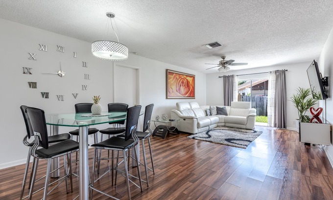 Wellington House | Lovely Home in the Heart of Wellington