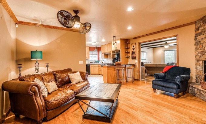 Wilemans Belle Isle House | Lovely home with back yard & deck near Penn Square Mall Dog Friendly!