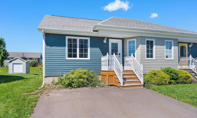 Moncton House | Lovely House in Moncton