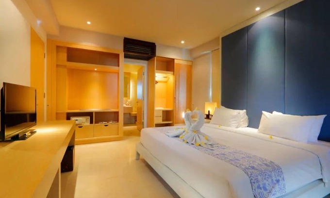 Mumbul Villa | Lovely Scenery with Private Pool Perfect for Couple