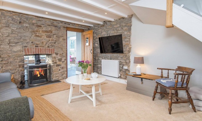 Haverfordwest Cottage | Lower Folly, Holiday Cottage Nolton Haven, Sleeps 8, 4 bedrooms, bathrooms