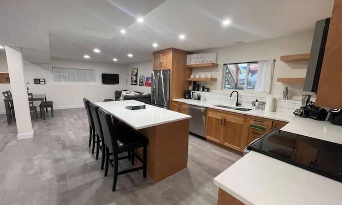 Terrace House | Lower Retreat on Churchill, Terrace