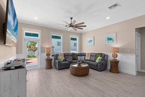 The Shores House | Lucky Turtle - Private marina front home with Pool home