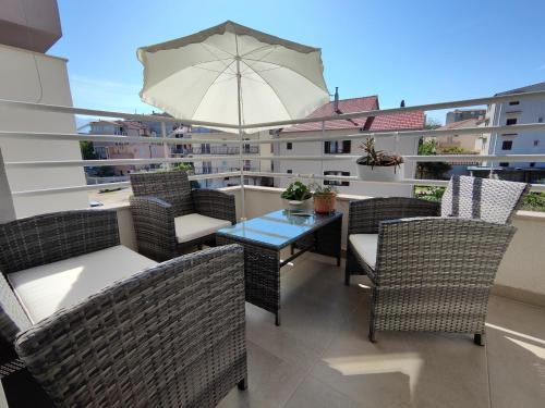 Mejasi Apartment | Lucy Apartment Split