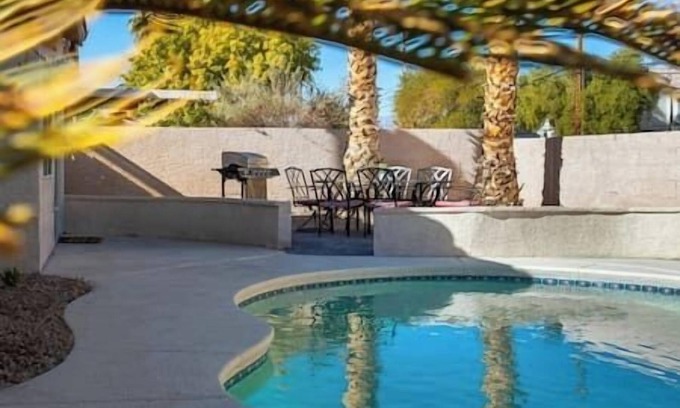 North Las Vegas House | Lush 4BR Vegas Home w/Pool & Pool Table