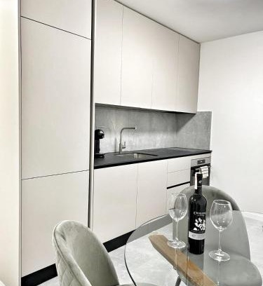 Znjan Apartment | Lux Apartman Nina&Martina' New 2025- free garage parking