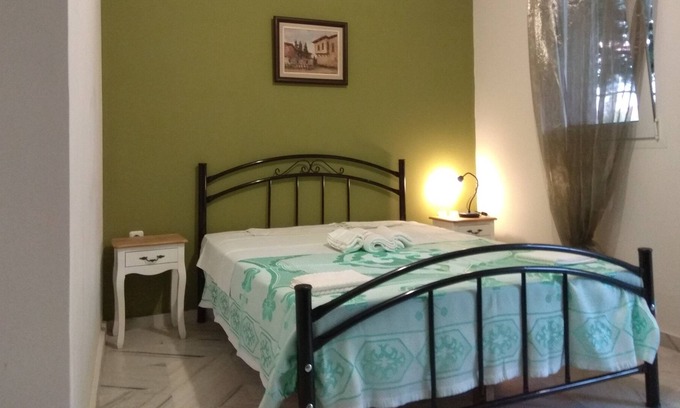 Emmanouil Pappas Condo | LUX GroundFloor Studio for 3 guests in Agio Pnevma