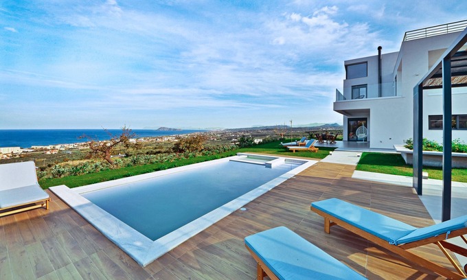Kolymbari Villa | Lux Villa 107 with Private Pool & Panoramic View