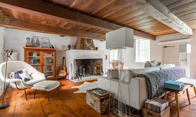 Town of Marbletown House | Luxe Historical Style - 2 FP’s & Soaking Tub