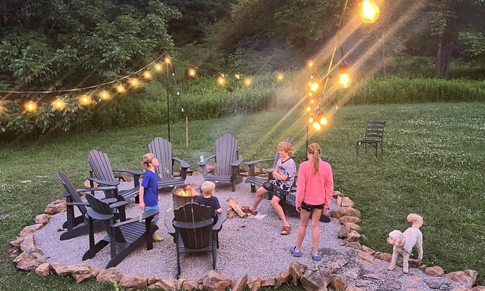 Slatyfork Farm Cabin | Luxe Mntn Escape near Snowshoe | hot tub, mntn views, king beds, 5 acres