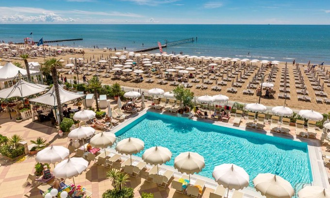 Faro Hotel | Luxor e Cairo The Beach Resort