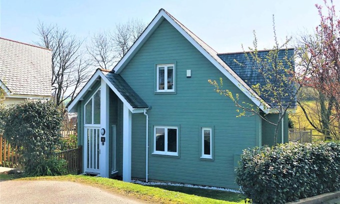 St Austell House | Luxurious 4 Bedroom New England Style Villa - Trewhiddle V10