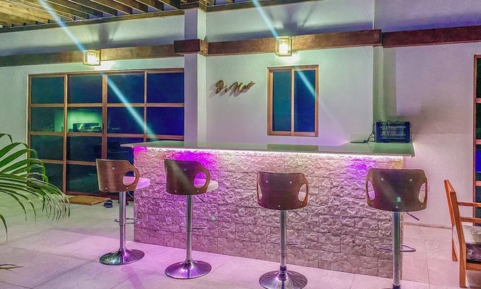 St. Ann's Bay Villa | Luxurious 6-bedroom villa, WiFi in beautiful Saint Ann's Bay
