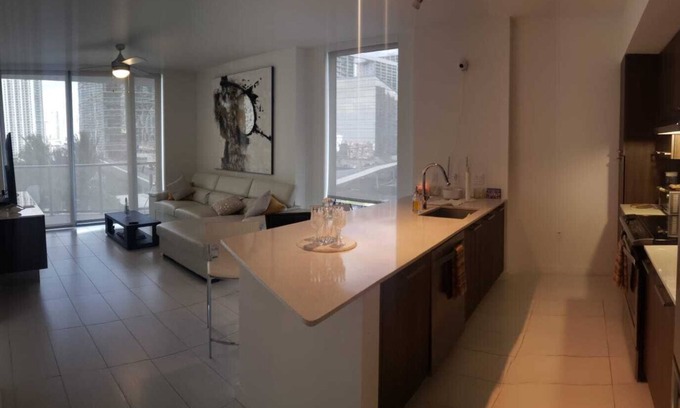 Brickell Apartment | Luxurious Brickell private master bedroom