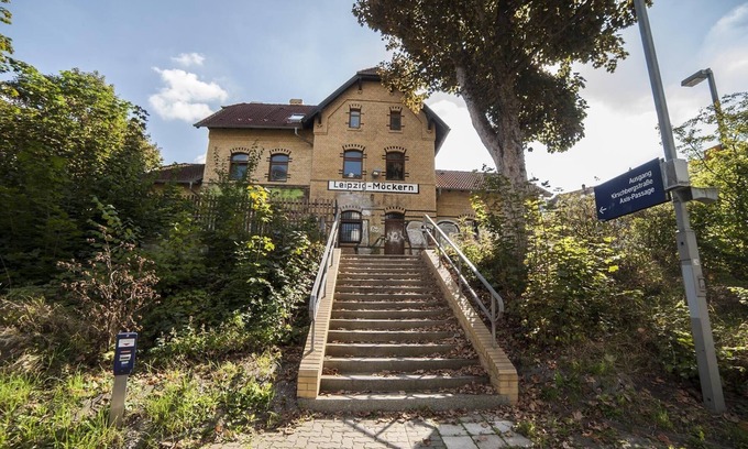 Gohlis-Sud House | Luxurious flat in a listed railway station