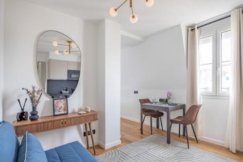Les Halles Apartment | Luxurious flat in the center