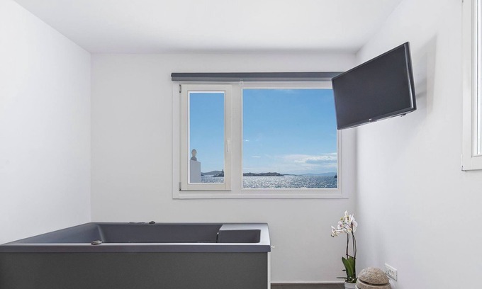Little Venice Villa | Luxurious Mykonos Villas | Suite Plaza.